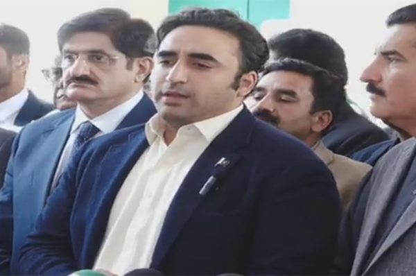 پنهنجي شرطن تي(ن) ليگ کي ووٽ ڏيندس، پي ٽي آءِ ڳالهين کان سواءِ حڪومت نٿي ٺاهي سگهي: بلاول ڀٽو