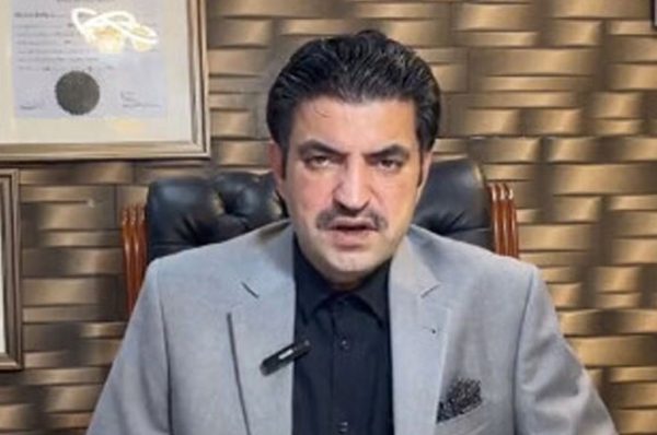 علي امين گنڊاپور کي احتجاجي مظاهرن کان ڌار ڪيو وڃي انهي کي جيڪو ڪرڻو هو اهو ڪري ورتو: شير افضل مروت